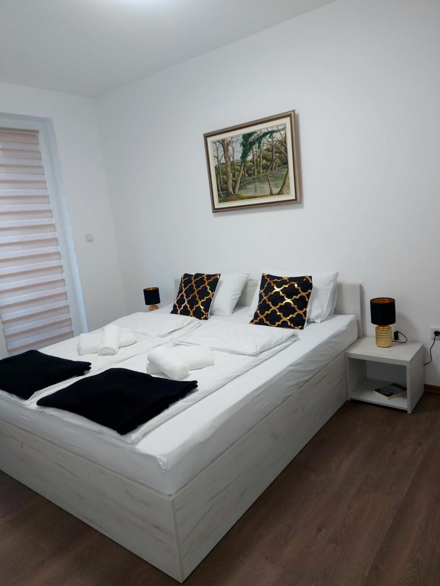 Appartement Pinocchio à Bihać Extérieur photo